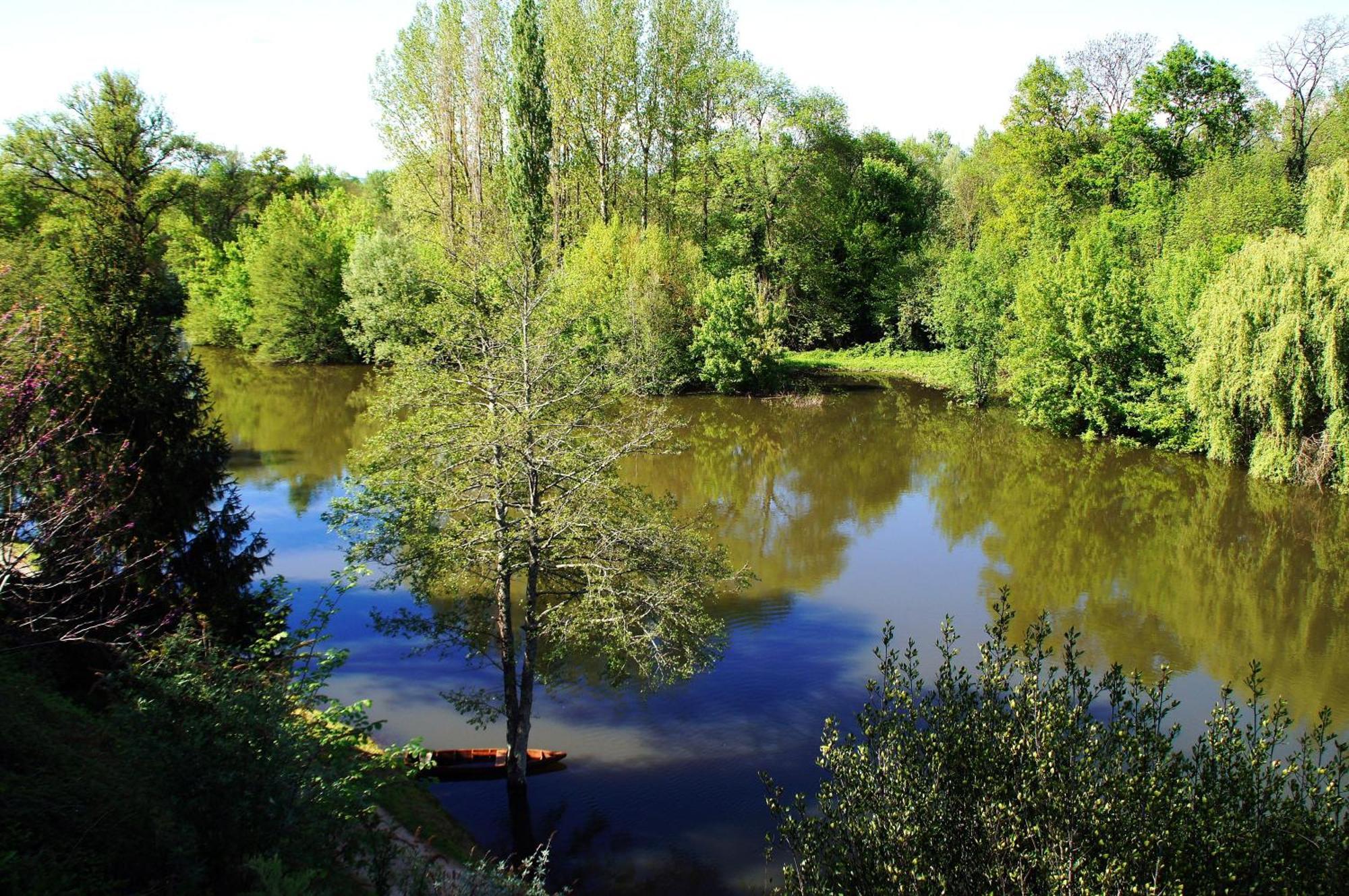 Le Fenelon Hotell Carennac Exteriör bild